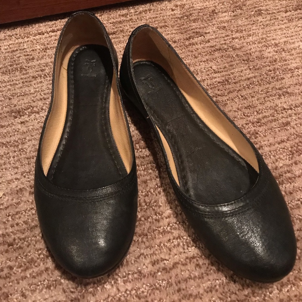 Frye Carson Ballet Flats size 8.5